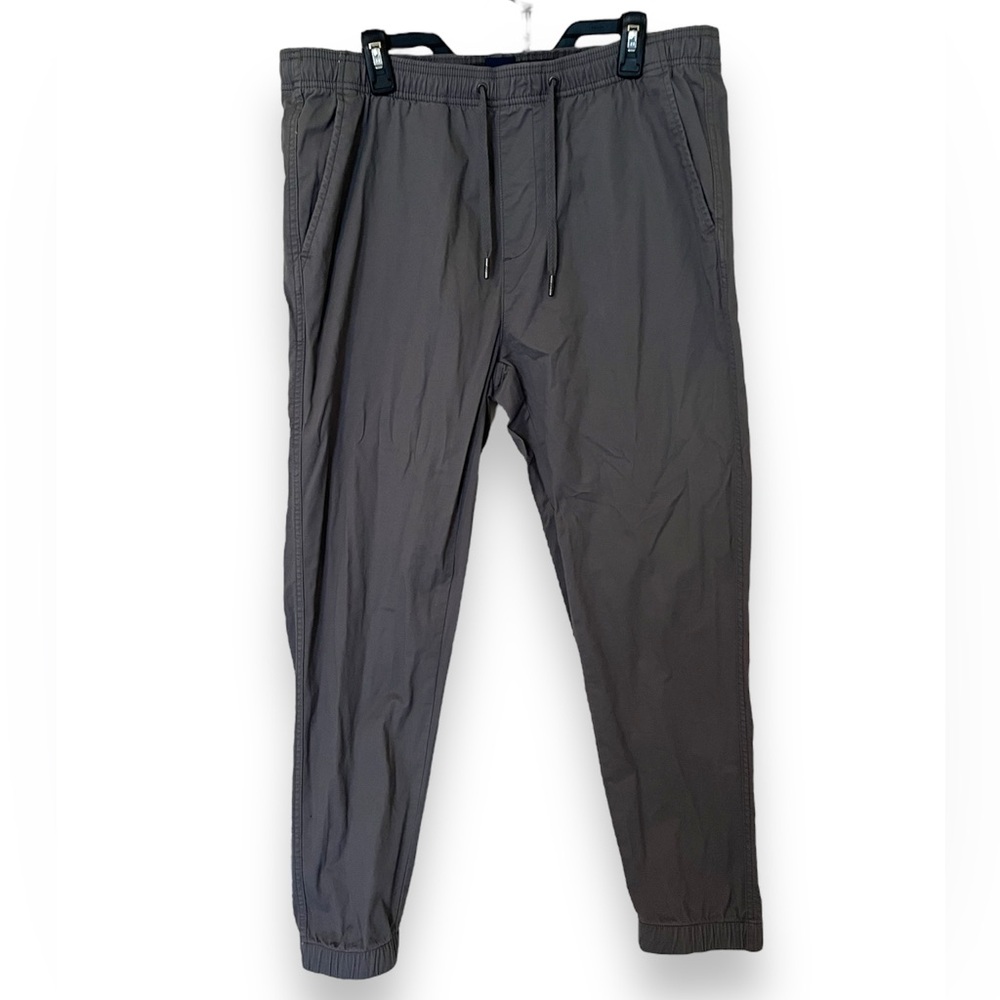 GAP Men’s Large Gray Joggers| Elastic waistband